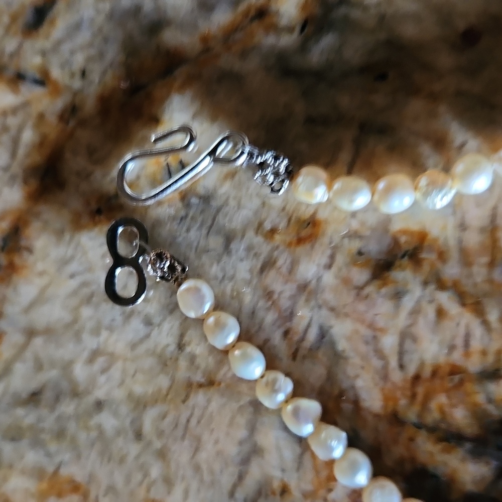 Pearls and gemstone. - Picture 6 of 10